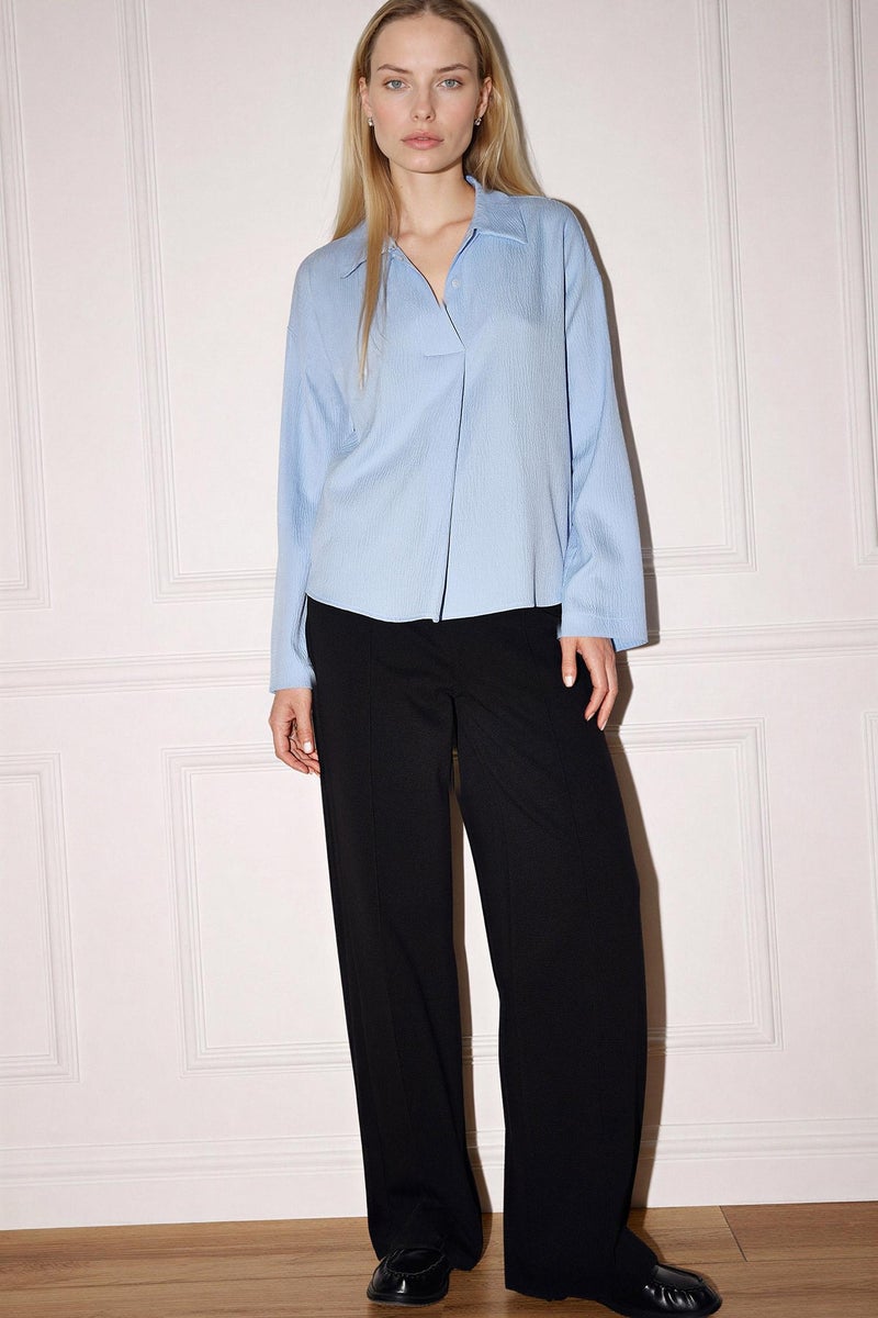 ديفاكتو بلوزة كم طويل منسوج قصة مريحة وياقة قميص - Image 2